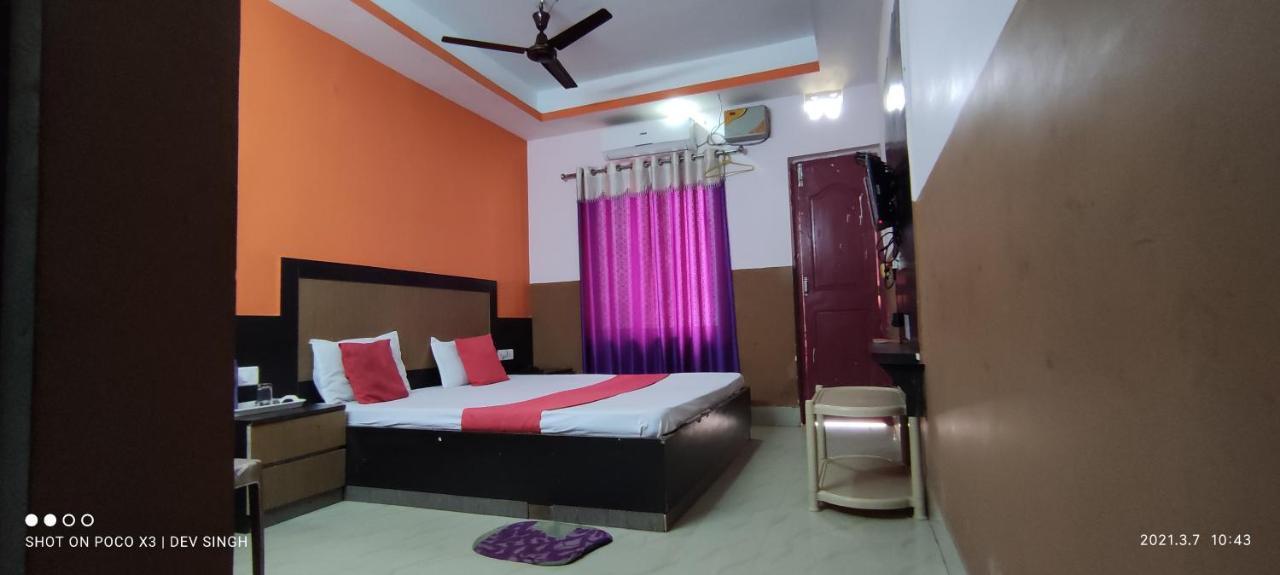 Hotel Samrat Palace Near Puri Sea Beach Best Choice Of Travellers By Morservices Exterior photo