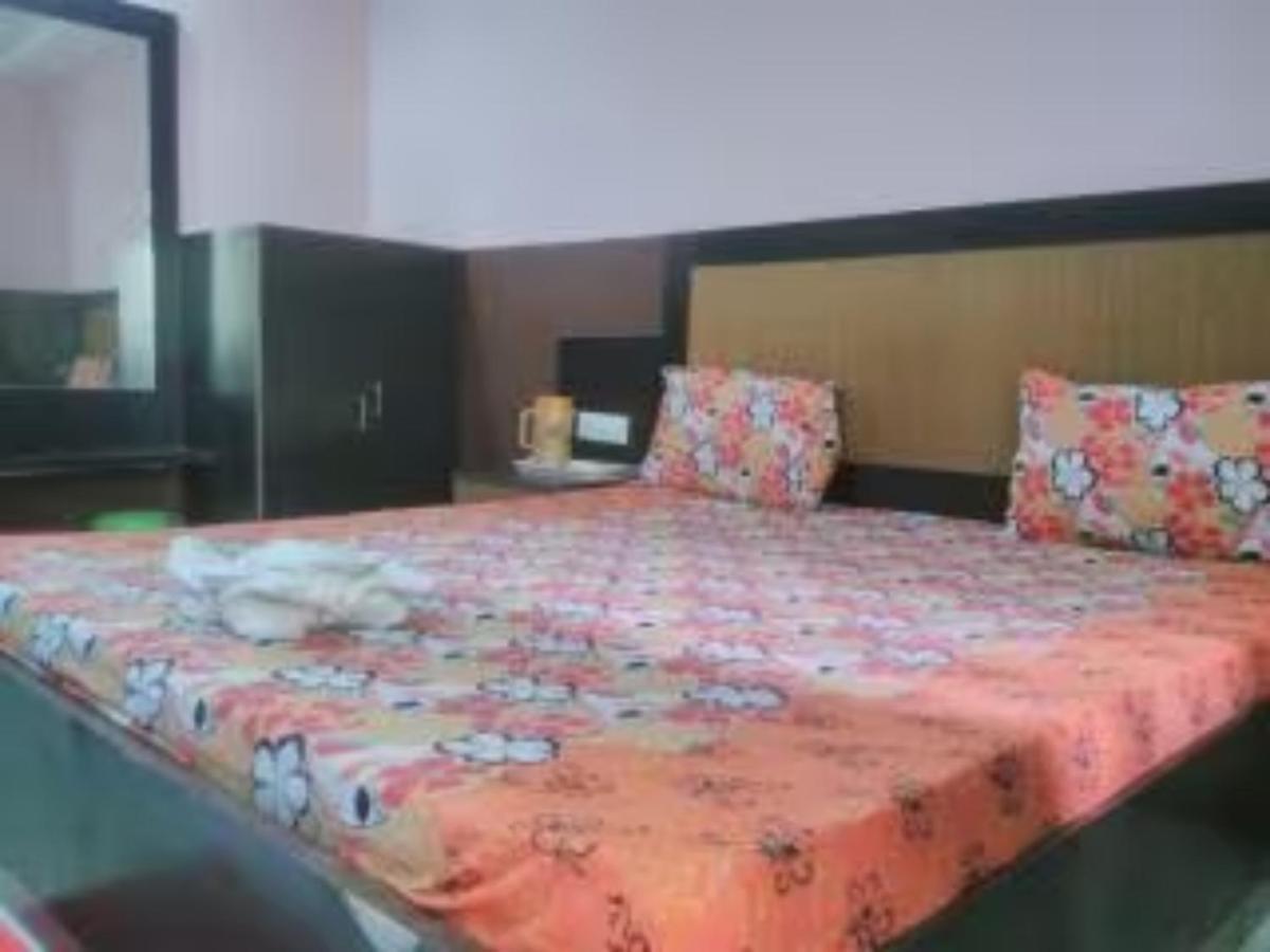 Hotel Samrat Palace Near Puri Sea Beach Best Choice Of Travellers By Morservices Exterior photo