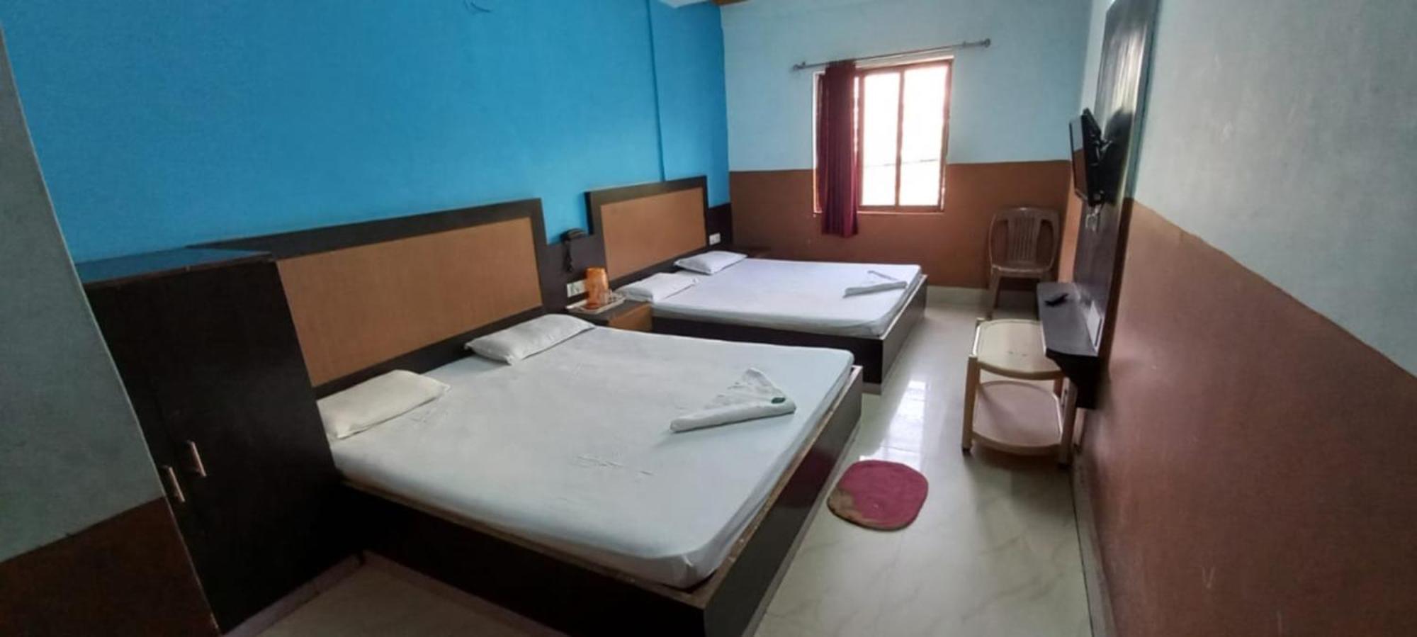 Hotel Samrat Palace Near Puri Sea Beach Best Choice Of Travellers By Morservices Exterior photo